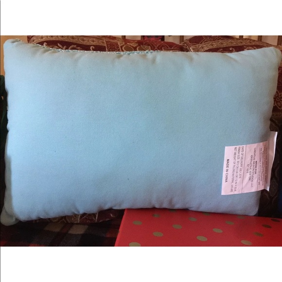 CHRISTMAS TRUCK HOOKED PILLOW BY GLUCKSTEIN HOME - Picture 3 of 5